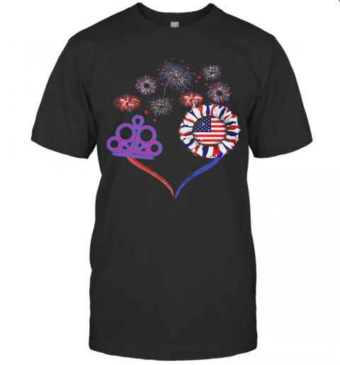 Love Queen Firework America 4Th Of July Independence Day T-Shirt