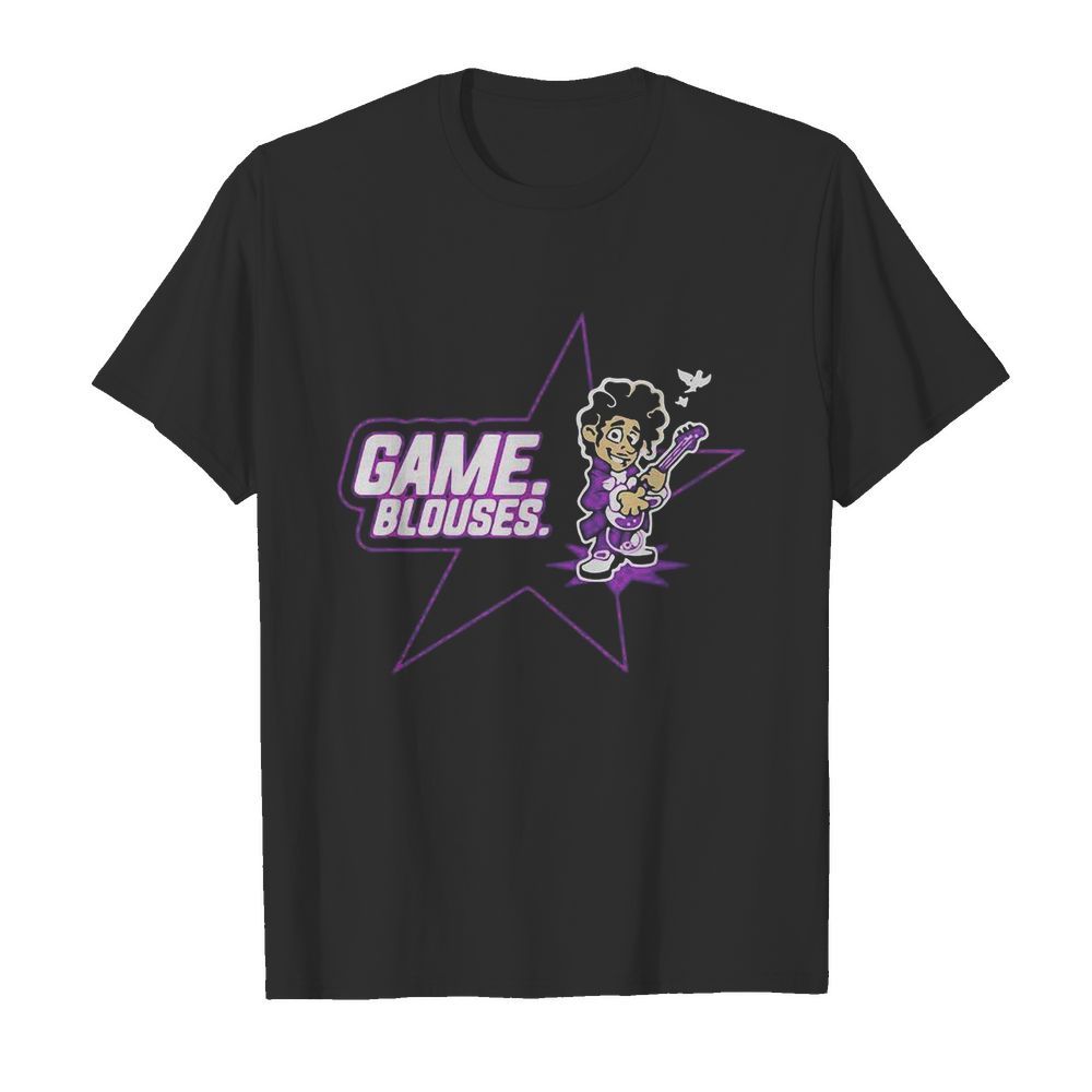 Game blouses playing guitar bird  Classic Men's T-shirt