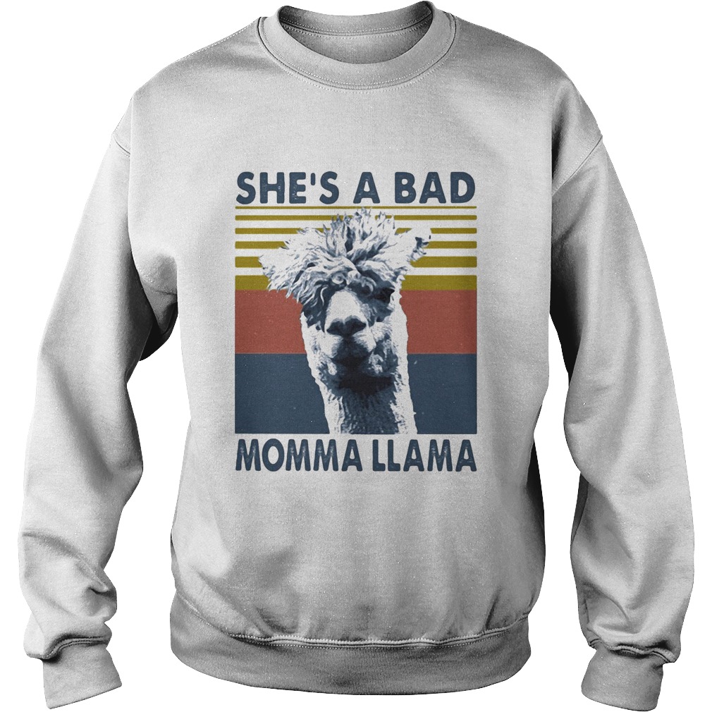 SHES A BAD MOMMA LLAMA VINTAGE RETRO  Sweatshirt