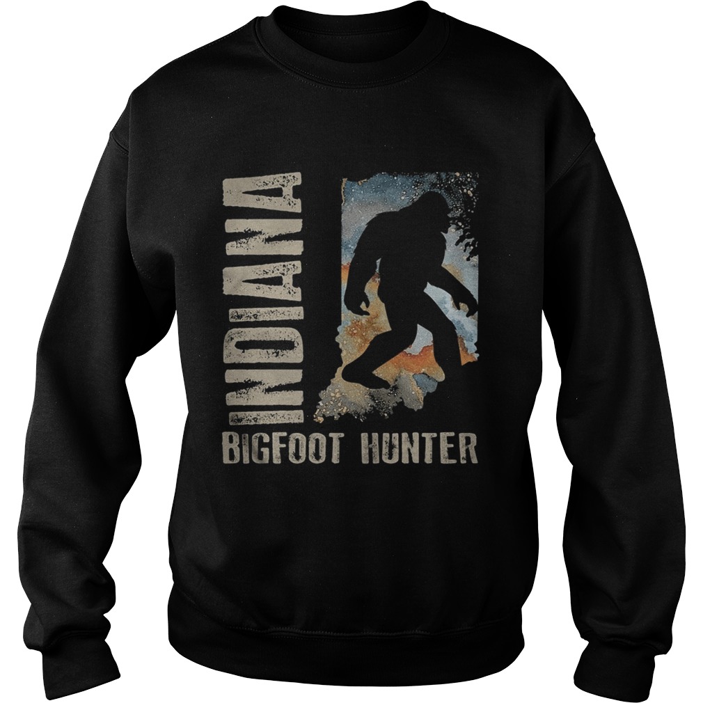 Indiana bigfoot hunter sunset  Sweatshirt