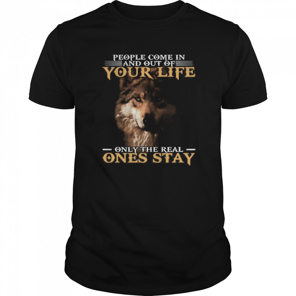 Dog People Come In And Out Of Your Life Only The Real Ones Stay  Classic Men's T-shirt