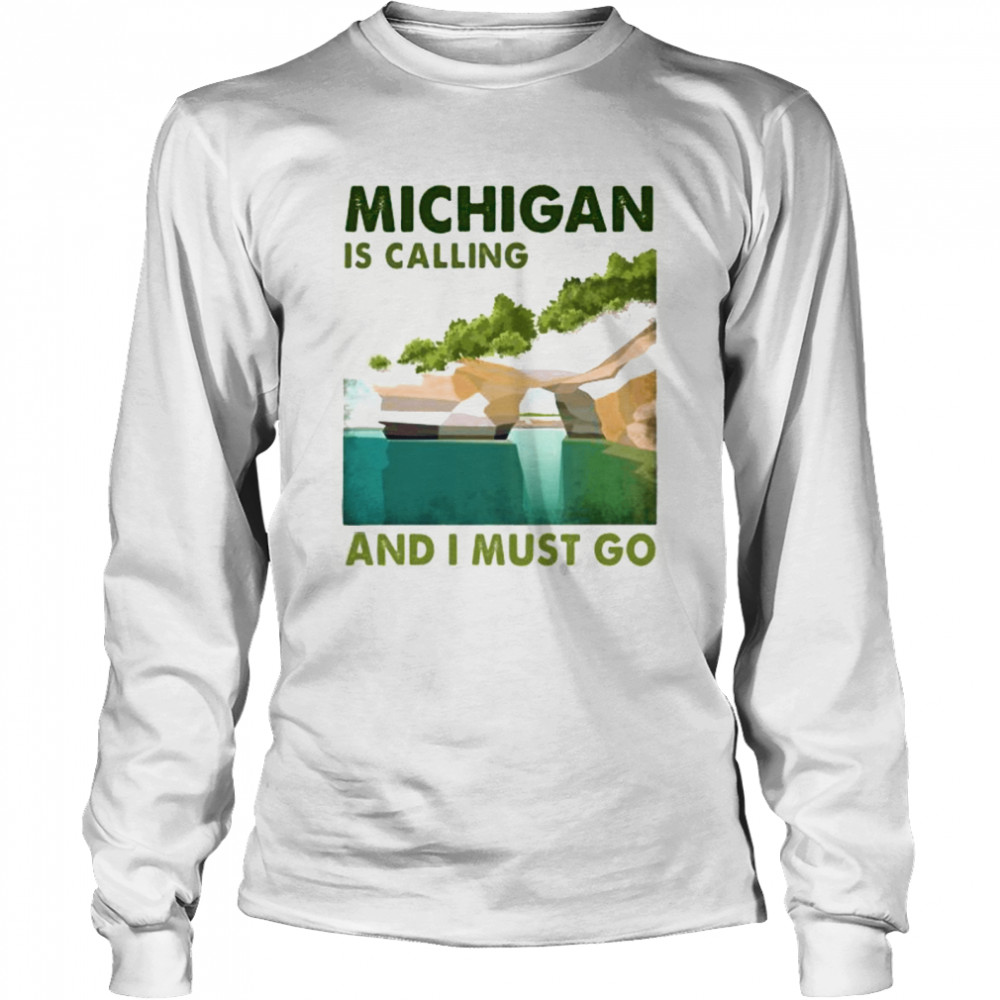 Michigan is calling and i must go vintage  Long Sleeved T-shirt