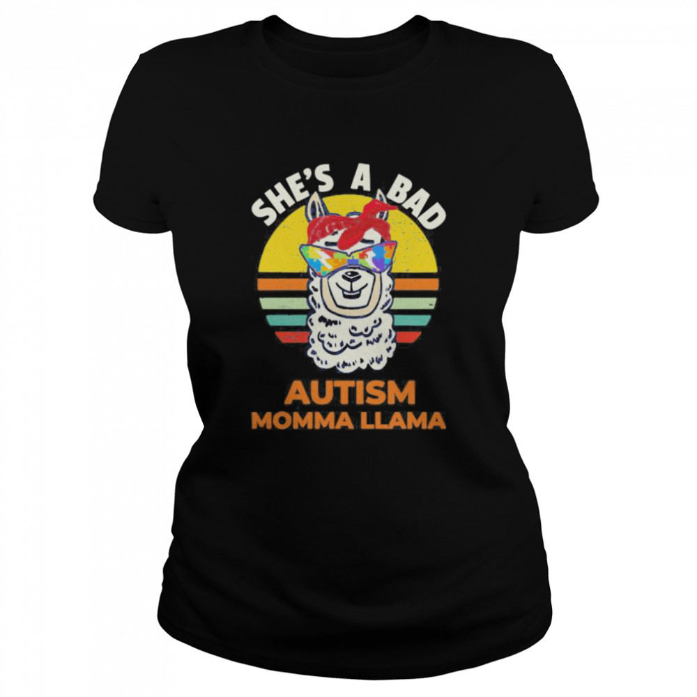 llama she’s a bad glass vintage retro  Classic Women's T-shirt