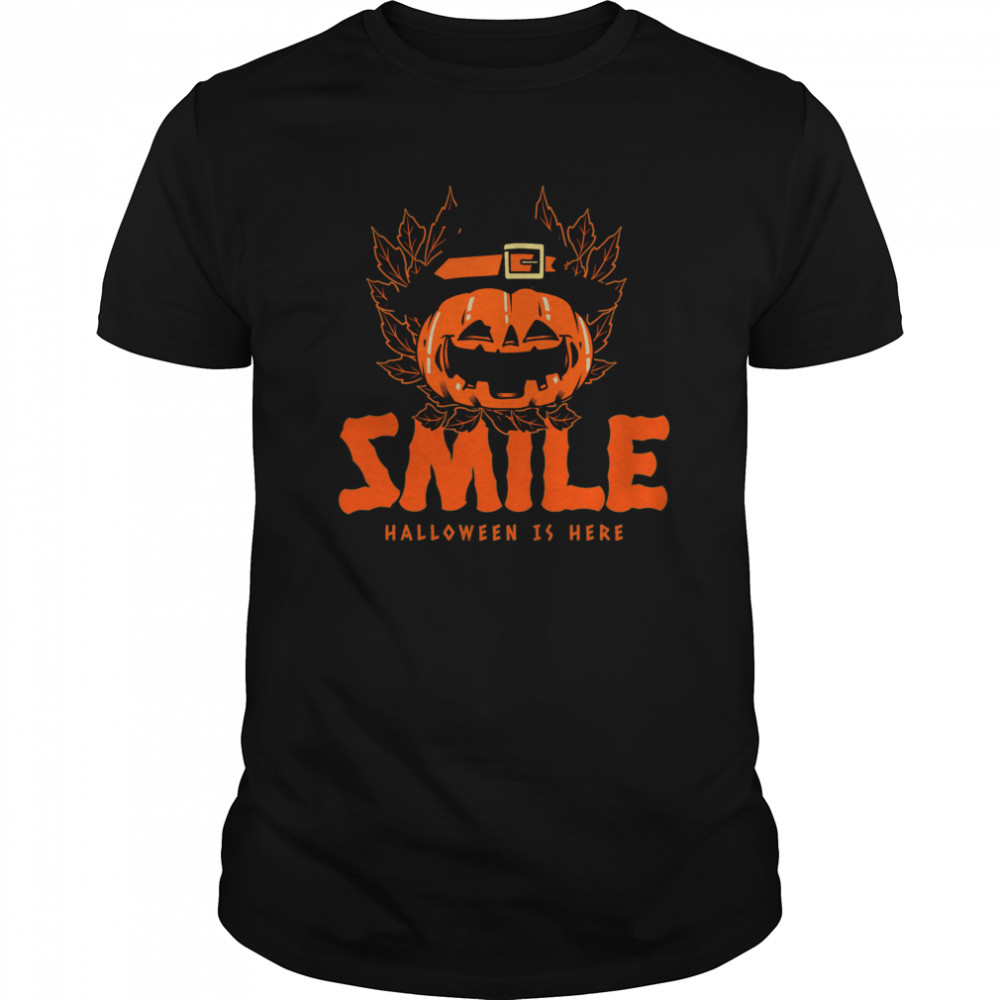 Smile Pumpkin Halloween Day Is Here  Classic Men's T-shirt