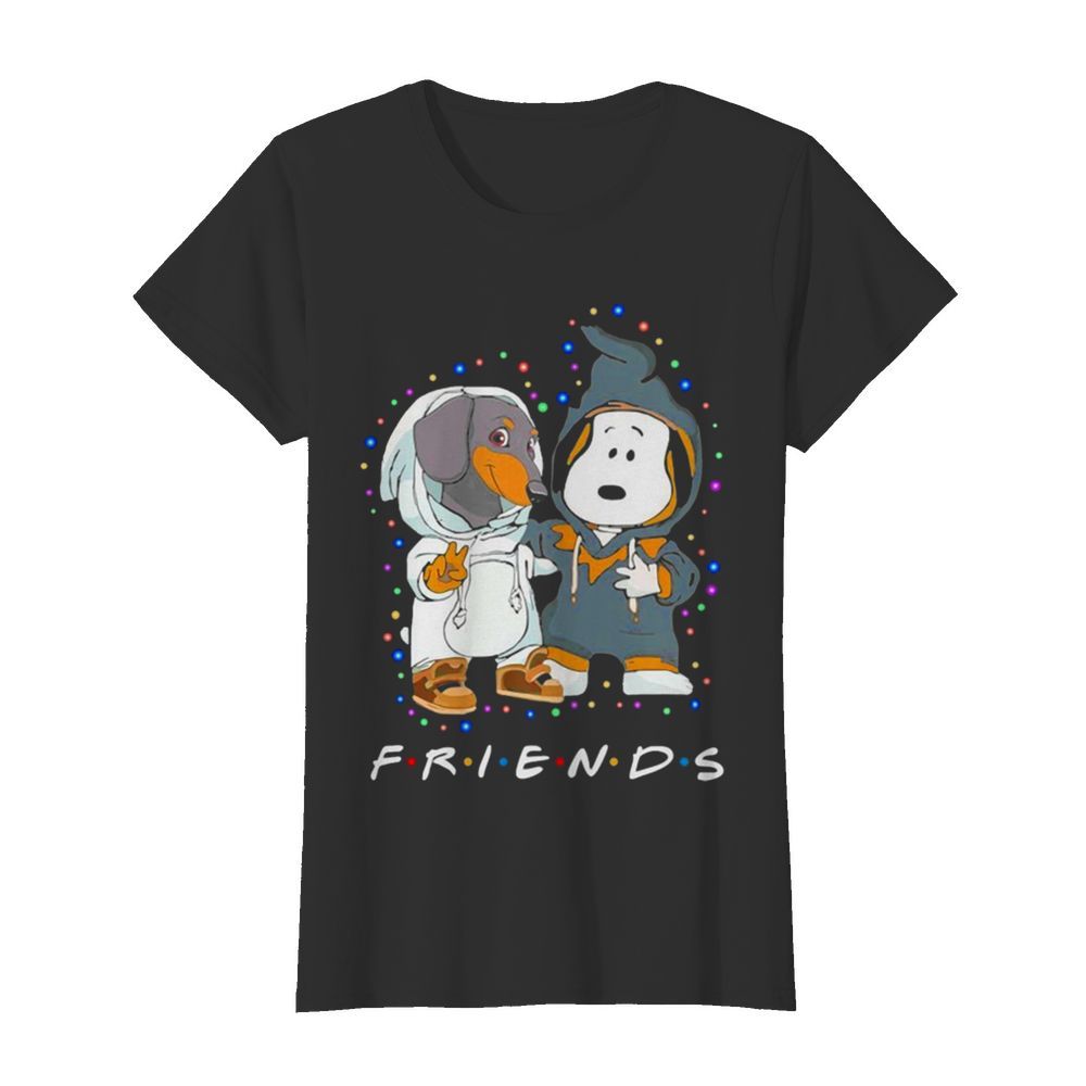 Dachshund And Snoopy Friends Christmas Light  Classic Women's T-shirt