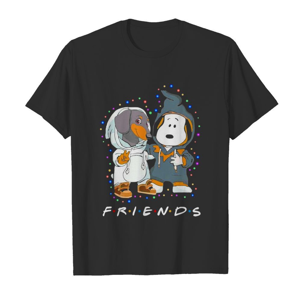 Dachshund And Snoopy Friends Christmas Light  Classic Men's T-shirt