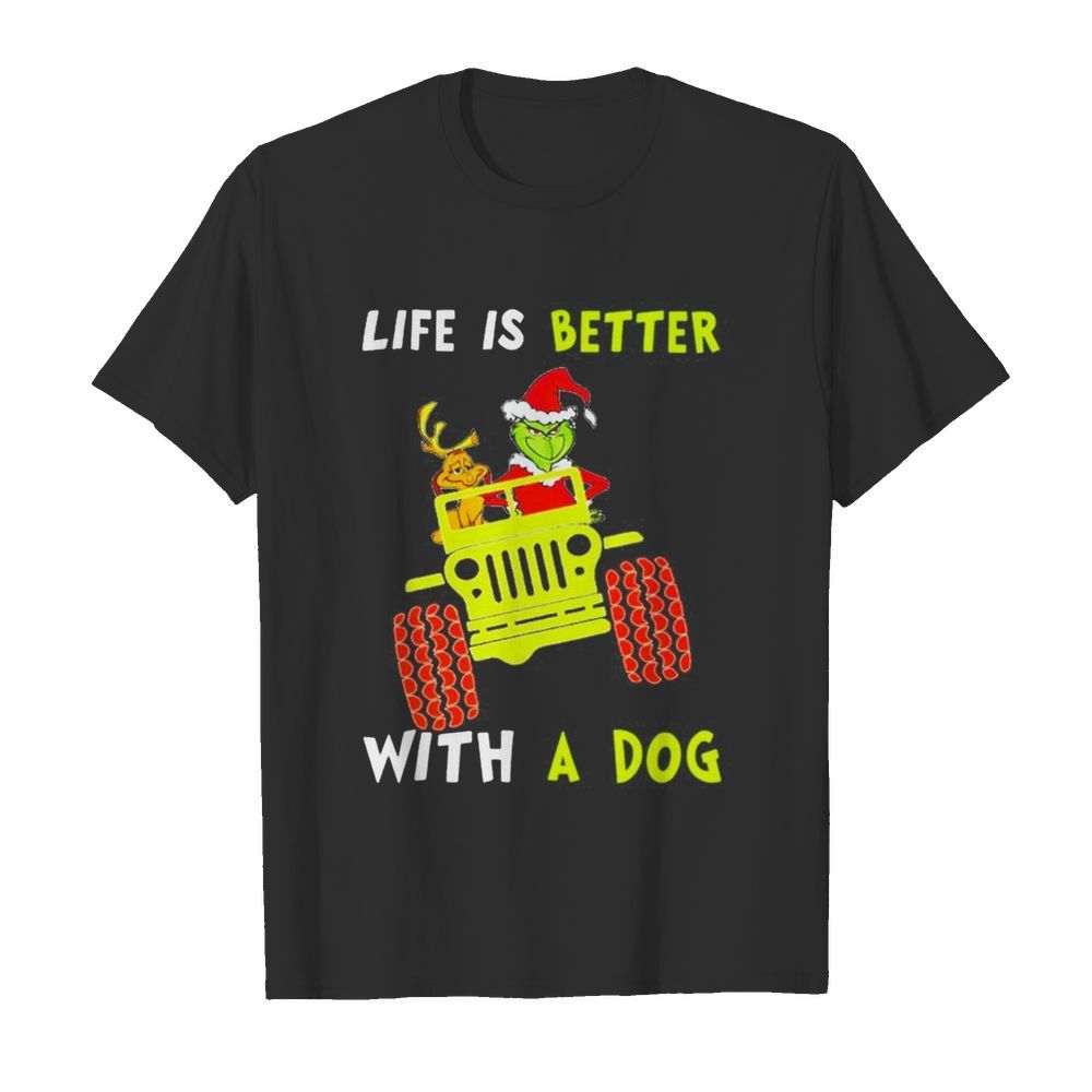 Jeep Grinch life is better with a dog  Classic Men's T-shirt