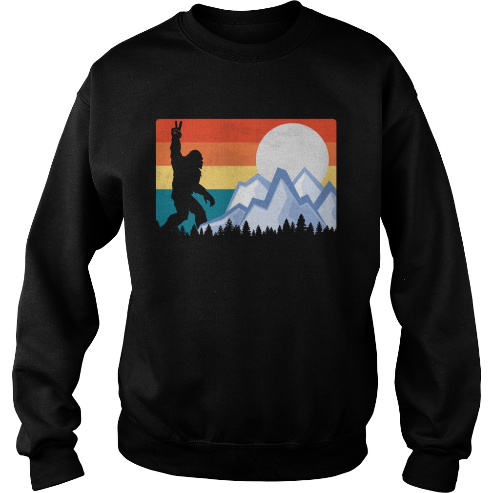 Vintage Bigfoot Sunset Hiking Outdoors Wilderness  Sweatshirt