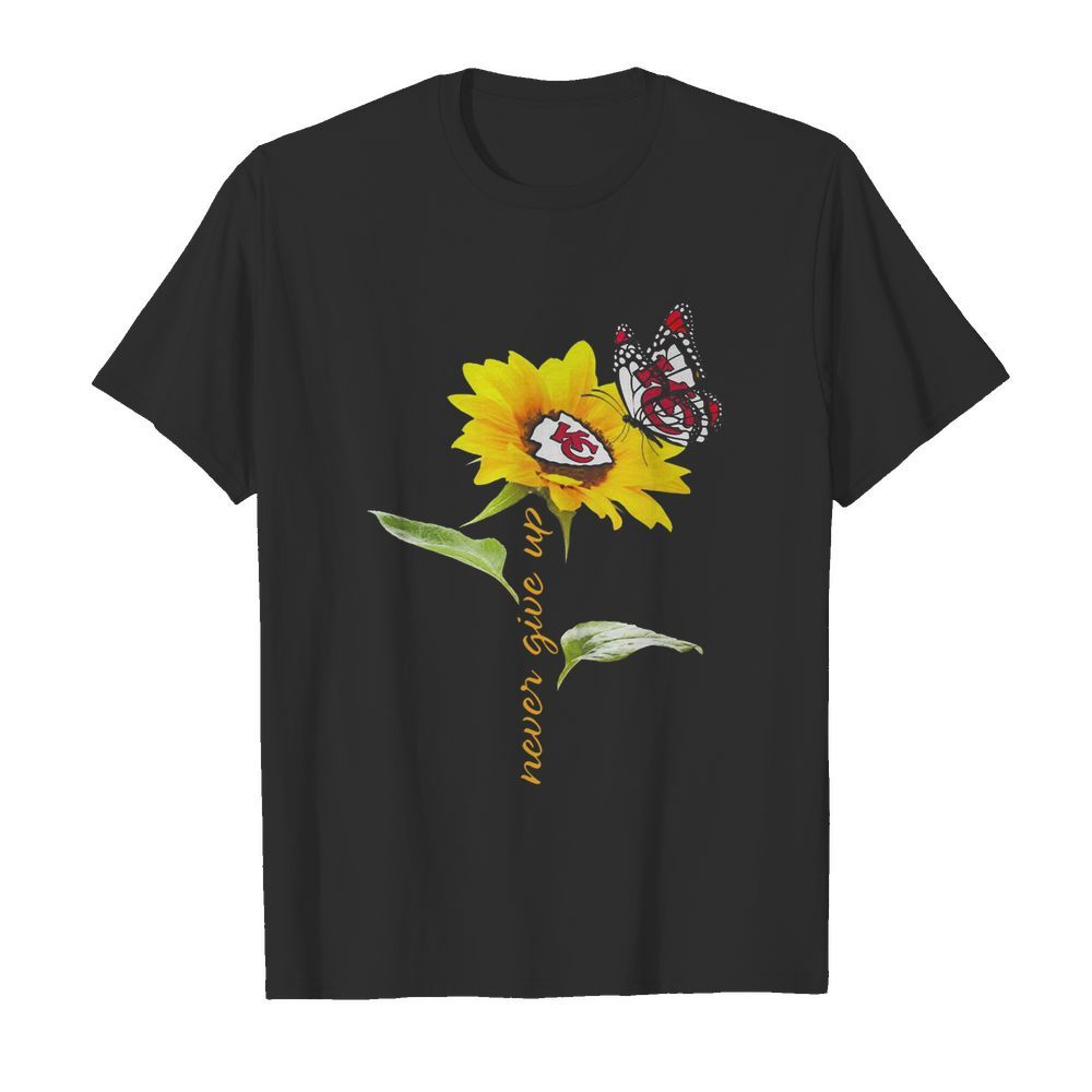 Sunflower And Butterfly Kansas City Chiefs Football Never Give Up t Classic Men's T-shirt